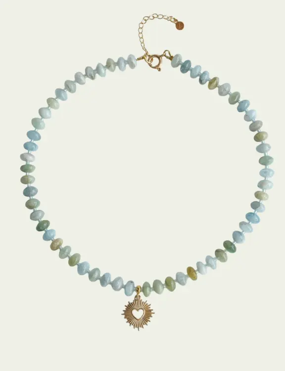 Naszyjnik Aqua Heart w odcieniu błękitno-zielnym, w wersji ze srebra próby 925 oraz pozłacanej 24K złotem (żółte złoto), kamieni akwamarynu i zawieszki serca z promieniami.jpg
